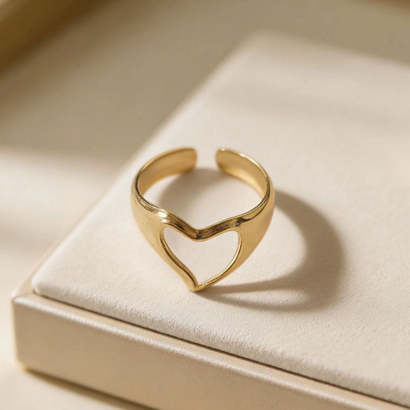 Wholesale Unisex Stainless Steel Gold Plated Ring With Heart Shape Flowers Leaves Letters Numbers Text Design