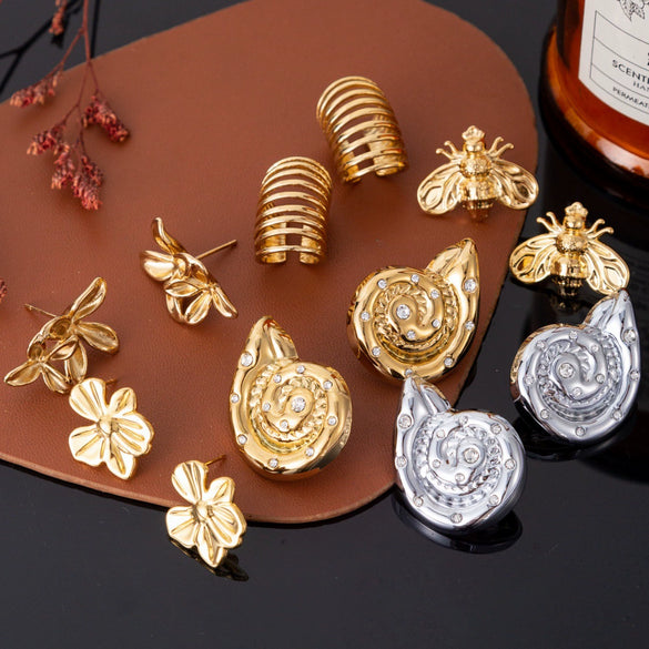 Wholesale Unisex Sweet And Cool Style Animal Zodiac Stainless Steel 18K Gold Plated Stud Earrings Jewelry