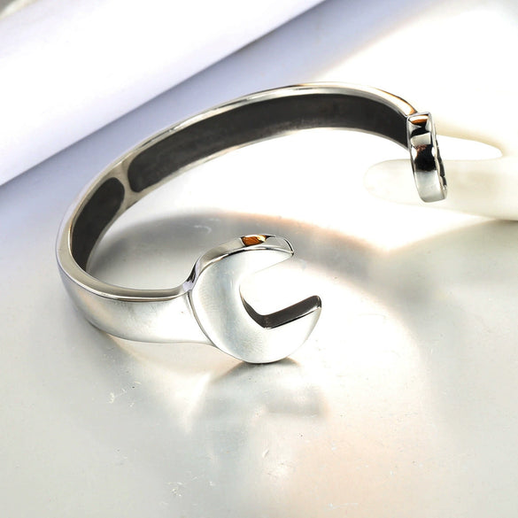 Wholesale Unisex Titanium Steel Geometric Casting Casual Style Bracelet