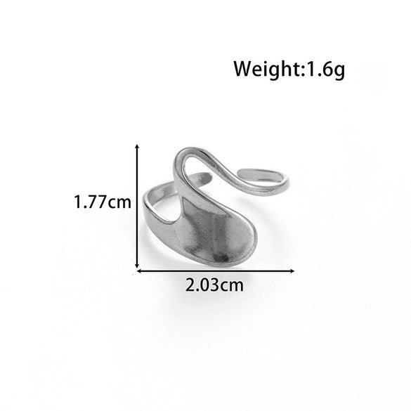 Wholesale Unisex Titanium Steel Love Lip Opening Adjustable Ring With Heart Shape Pattern And Electroplating Design