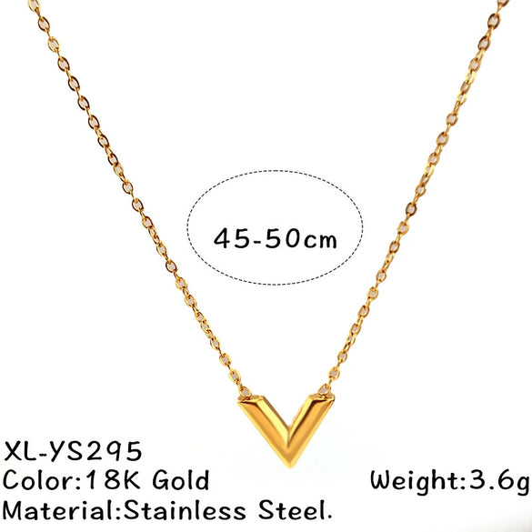 Wholesale Unisex Vintage Minimalist Doublelayer Heart Pendant Necklace With Cross Chain In Titanium Steel And Stainless Steel Electroplated