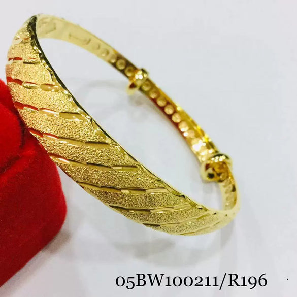 Wholesale Vintage Alloy Dragon And Phoenix Pushpull Women's Bracelet With Electroplating