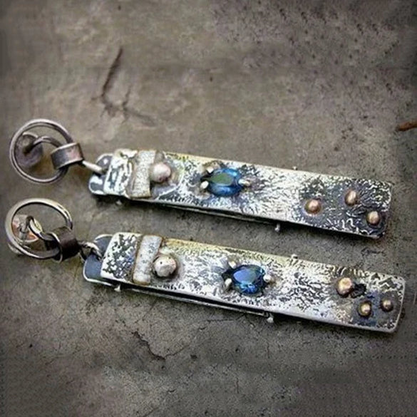 Wholesale Vintage Alloy Geometric Water Drops Sapphire Long Pendant Earrings With Electroplating
