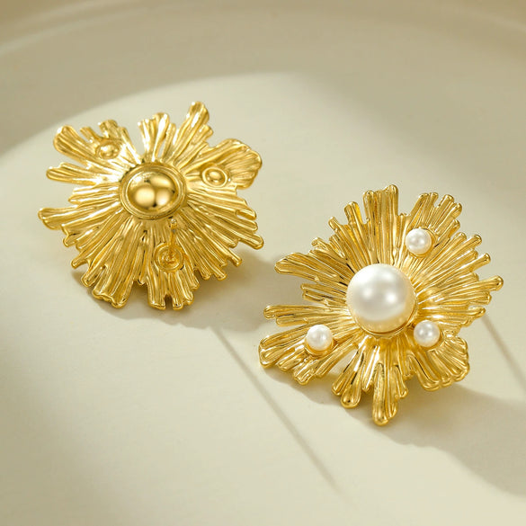 Wholesale Vintage French Retro Stainless Steel Earrings With Irregular Petals Lines Inlaid With Pearl And Electroplating Treatment