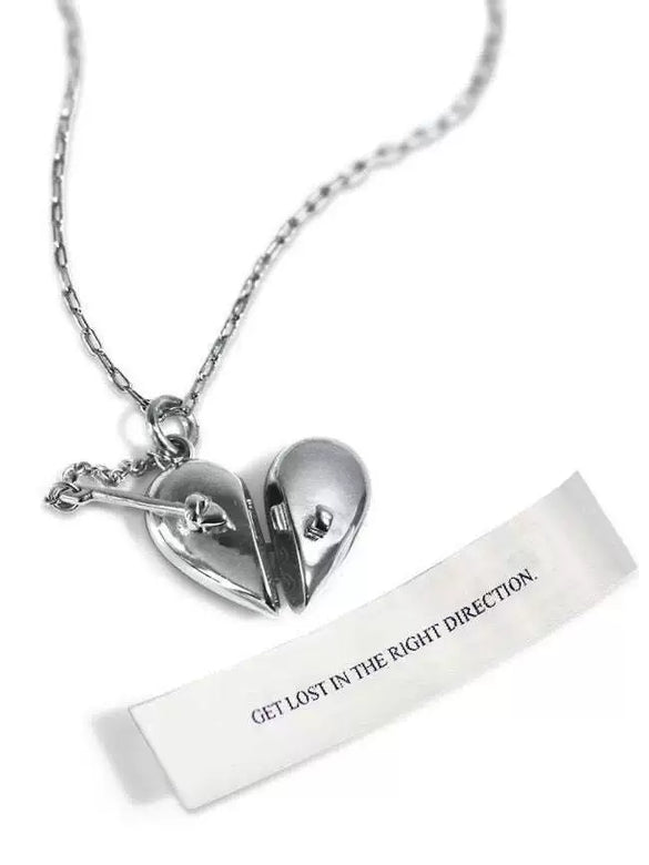 Wholesale Vintage Love Pendant Necklace With Retro Pattern Copper 18K Gold Plated For Unisex
