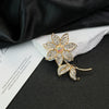 Wholesale Vintage Metal Flower Diamondencrusted Brooch Women's Jewelry With Electroplating