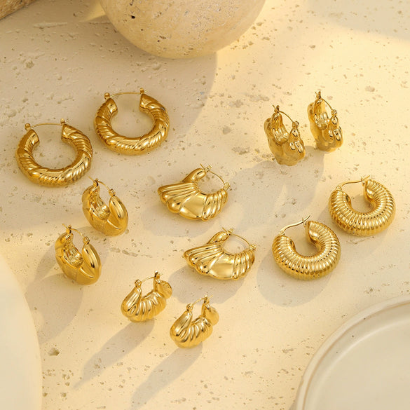 Wholesale Vintage Stainless Steel Hollow Geometric Earrings With Electroplating For Women