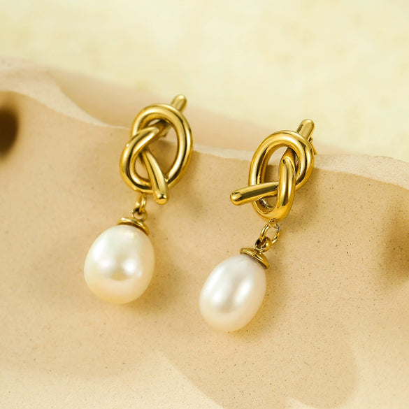 Wholesale Vintage Stainless Steel Knot Pendant Pearl Earrings With Electroplating For Women