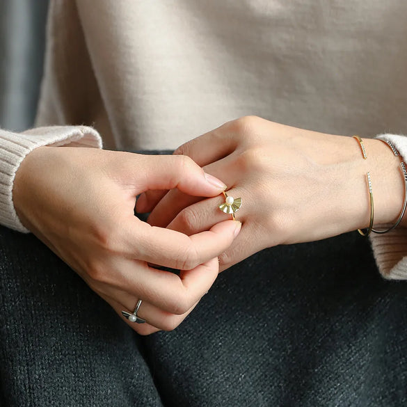 Wholesale Vintage Style Geometric Copper Inlay 18K Gold Plated Pearl Zircon Rings