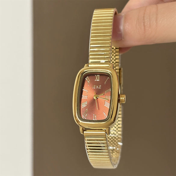 Wholesale Vintage Style Golden Quartz Watch For Women With Alloy Case And Stainless Steel Strap