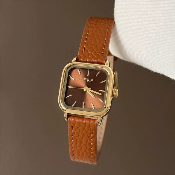 Wholesale Vintage Style Square Dial Women's Watch With Super Fiber Strap And Alloy Case