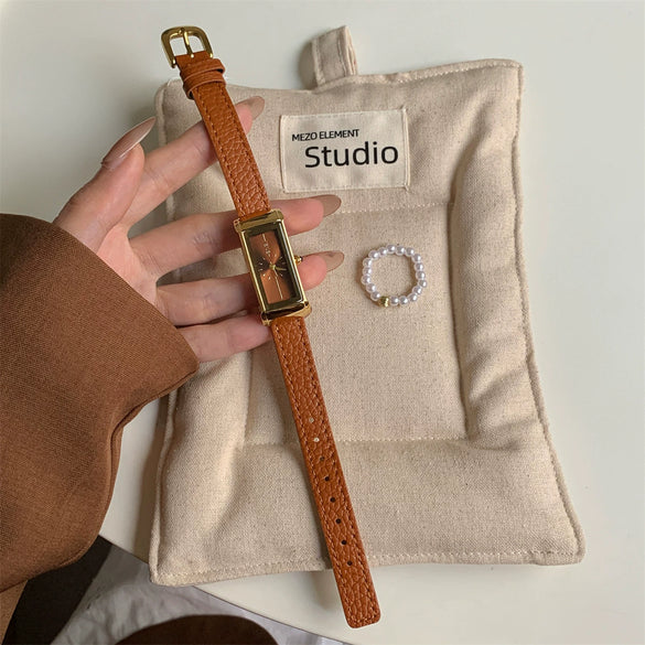 Wholesale Vintage Style Square Dial Women's Watch With Super Fiber Strap And Alloy Case