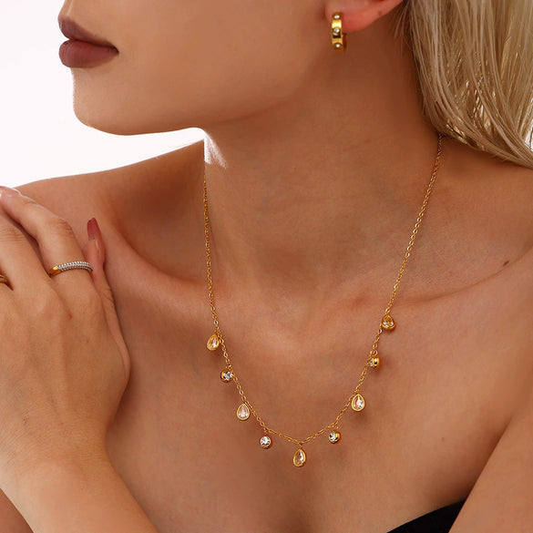 Wholesale Water Drop Zircon Clavicle Necklace In Stainless Steel With Geometric Pattern And Electroplating For Women