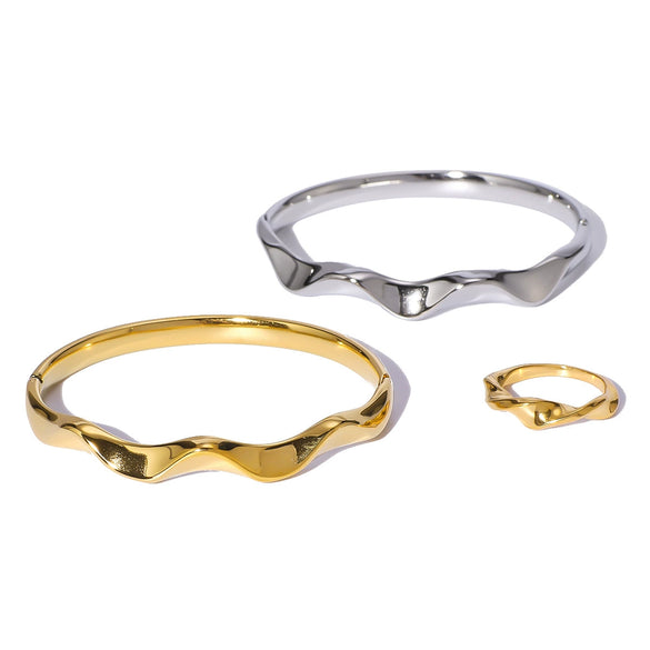 Wholesale Wavy Road Personality Titanium Steel And Stainless Steel Bracelet With 18K Furnace Vacuum Plating