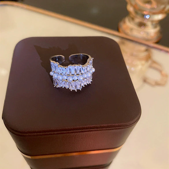 Wholesale Women Copper Geometric Inlaid Zircon Ring And Bracelet
