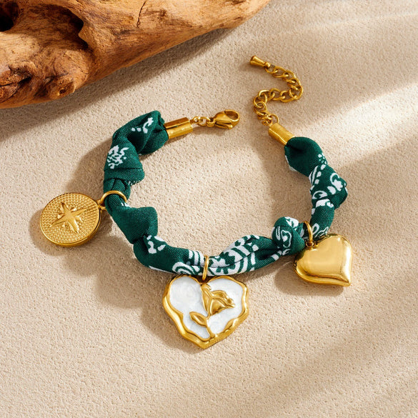 Wholesale Women's Accessories Retro Printed Stainless Steel Electroplated Heart Water Drop Bell Shaped Necklace Bracelet Suit