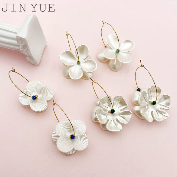 Wholesale Women's Acrylic Flower Stainless Steel Hoop Earrings With Four Leaf Clover And Five Petal Flower Design 18K Gold Plated