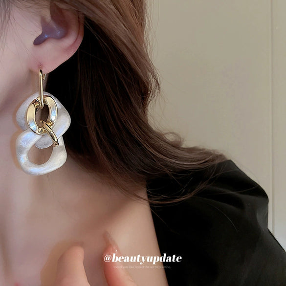 Wholesale Women's Acrylic Geometric Exaggerated Handmade Circle Twist Earrings