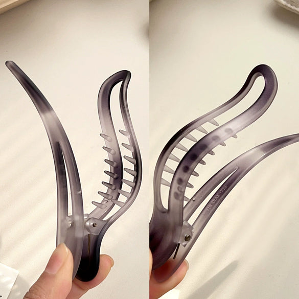 Wholesale Women's Acrylic Handmade Duckbill Clip Hair Accessories With Gradient Frosted Style And Simple Advanced Sense