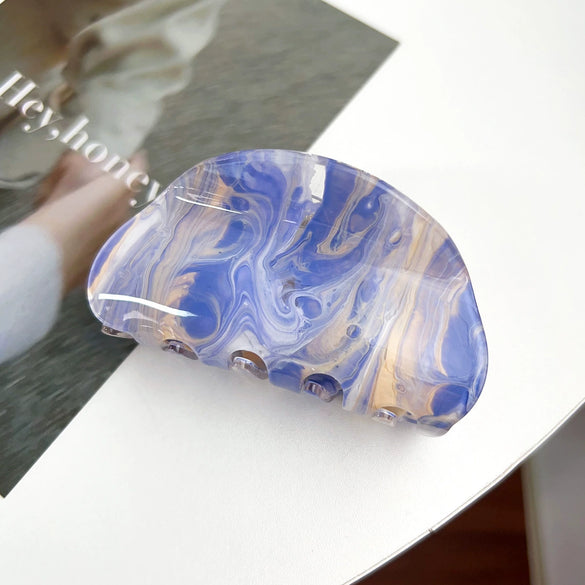 Wholesale Women's Acrylic Handmade Semiround Hair Grab Clip With Simple Stripe Design