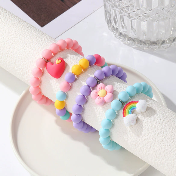Wholesale Women's Acrylic Heartshaped Beaded Bracelet With Geometric And Floral Patterns And Polishing Treatment