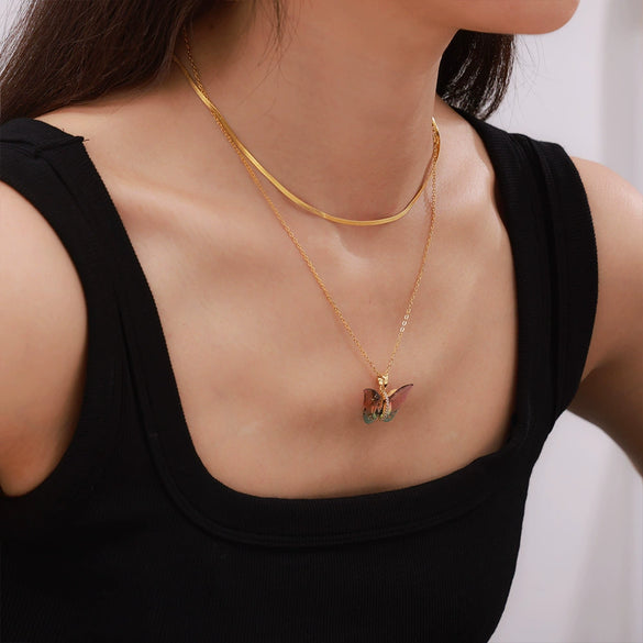 Wholesale Women's Allmatch Animal Zodiac Butterfly Pendant Necklace With Microinlaid Zircon Copper And Titanium Steel Ochain Electroplated