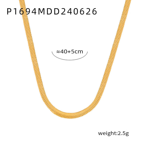 Wholesale Women's Allmatch Animal Zodiac Butterfly Pendant Necklace With Microinlaid Zircon Copper And Titanium Steel Ochain Electroplated