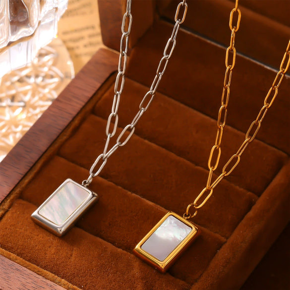 Wholesale Women's Allmatch Geometric Square Pendant Necklace Made Of Titanium Steel With 18K True Gold Plating
