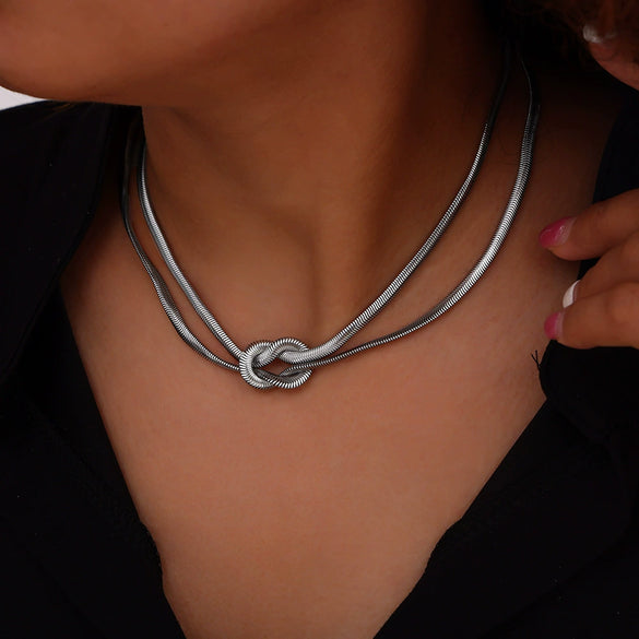 Wholesale Women's Allmatch Snake Bone Chain Jewelry Suit With Weaving Knot Design Goldplated Titanium Steel