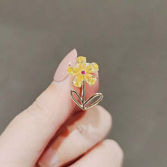 Wholesale Women's Alloy Antislip Brooch With Zodiac Pattern And Electroplating Design