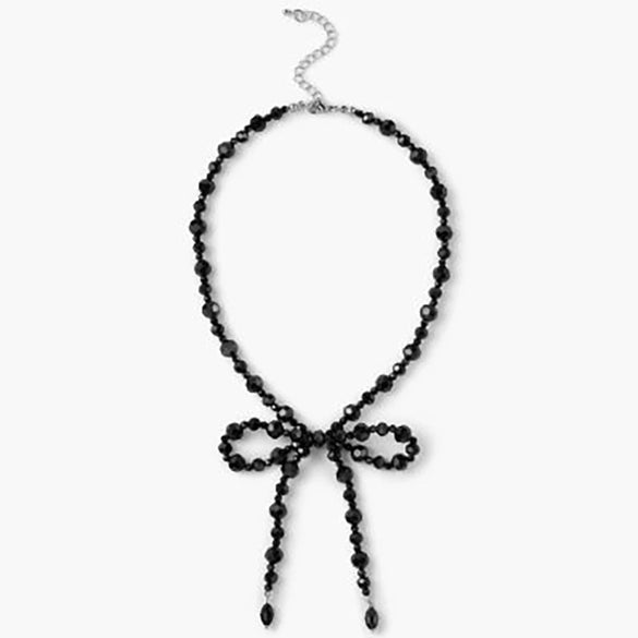 Wholesale Women's Alloy Beaded Clavicle Necklace With Flower And Heart Patterns Electroplated In Fresh Style