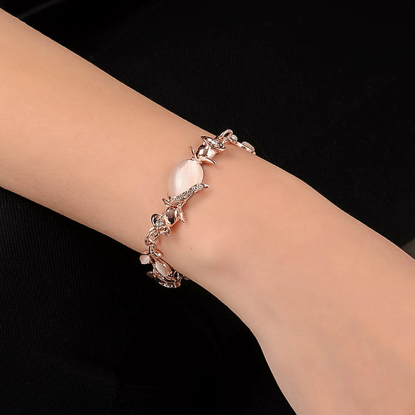 Wholesale Women's Alloy Cat's Eye Leaf Electroplated Bracelet
