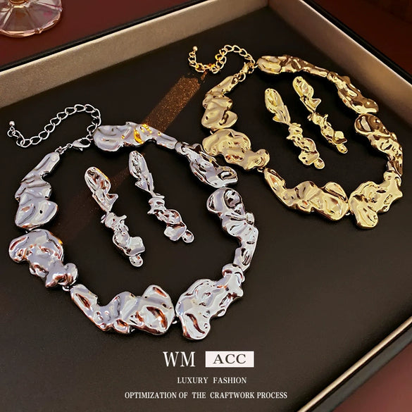 Wholesale Women's Alloy Clavicle Chain Necklace With Irregular Fold Metal Stitching And Geometric Pattern Electroplated