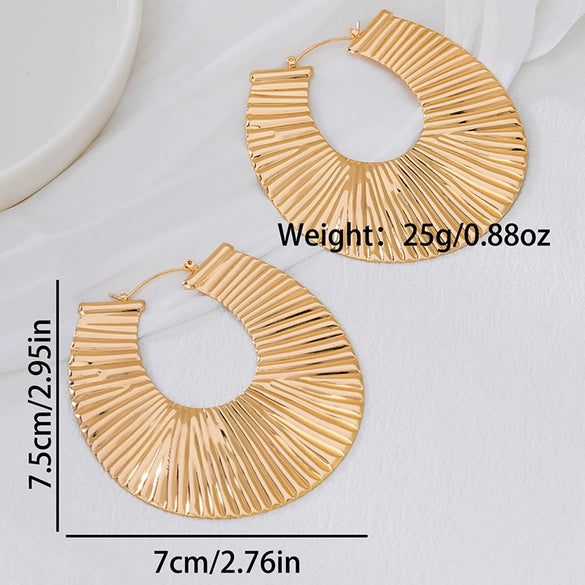 Wholesale Women's Alloy Electroplated Flowershaped Long Earrings Accessories
