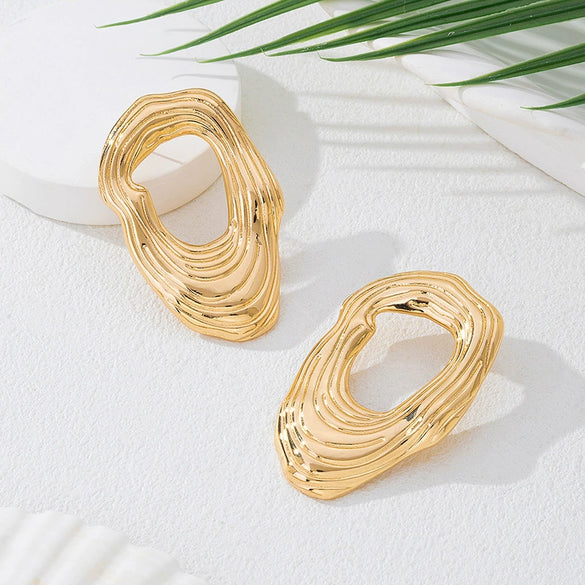 Wholesale Women's Alloy Electroplated Geometric Hollow Irregular Circle Earrings Vintage Elegant Fashion