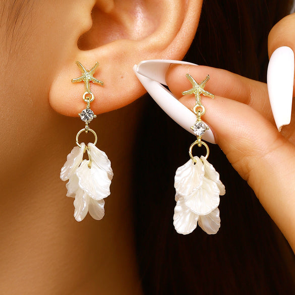 Wholesale Women's Alloy Electroplated Shell Pattern Starfish Petal Earrings With Zircon And Diamonds