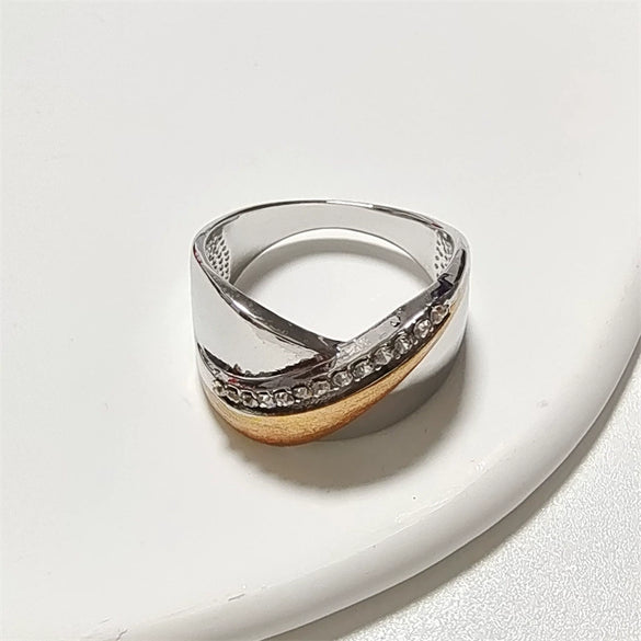 Wholesale Women's Alloy Electroplating Geometric Microinlaid Zircon Twocolor Diamond Ring Jewelry