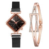 Wholesale Women's Alloy Fashion Watch Set With Round Dial And Textile Strap