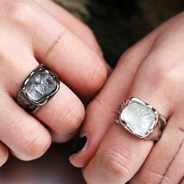 Wholesale Women's Alloy Geometric Crystal Ring With Diamond Design Exaggerated Hiphop Style Imitation Irregular Shape