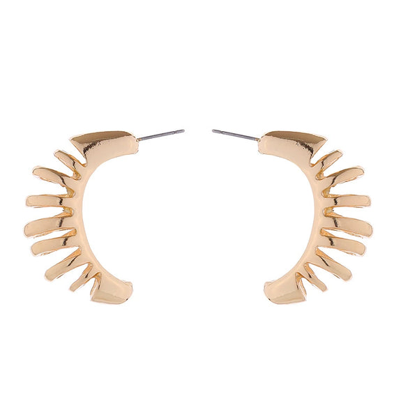 Wholesale Women's Alloy Geometric Exaggerated Hollow Cshaped Electroplated Retro Spring Earrings