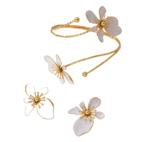 Wholesale Women's Alloy Geometric Flower Electroplated Arm Bracelet And Earring Set