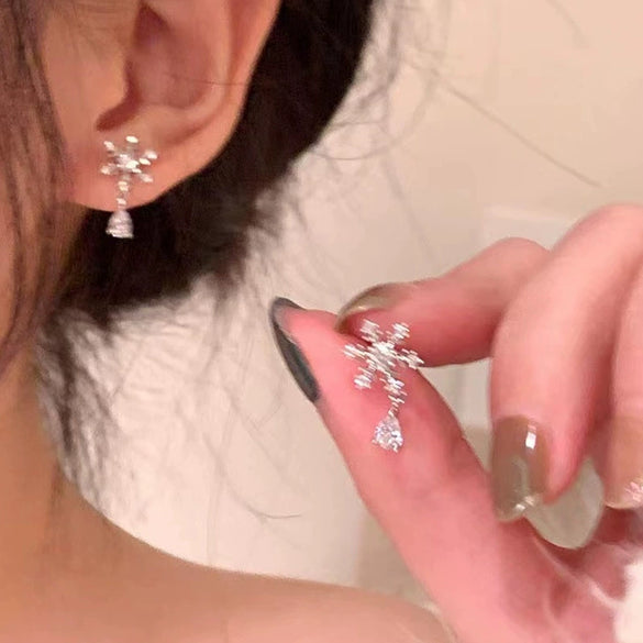 Wholesale Women's Alloy Geometric Hoop Earrings With 925 Silver Needle And Electroplating