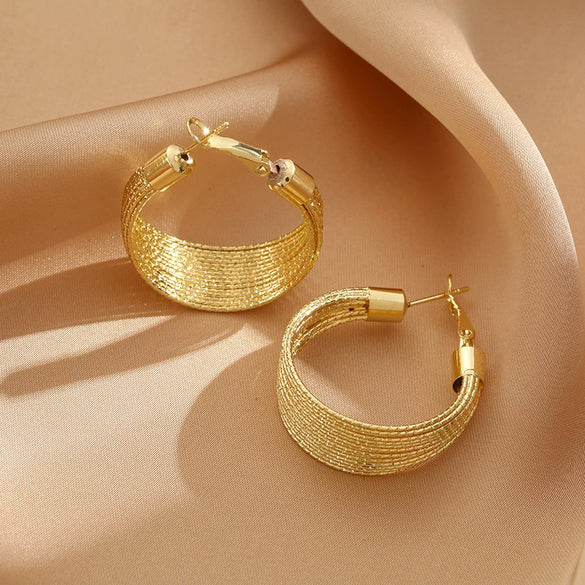 Wholesale Women's Alloy Geometric Open Ring With Electroplating Light Luxury Multilayer Design