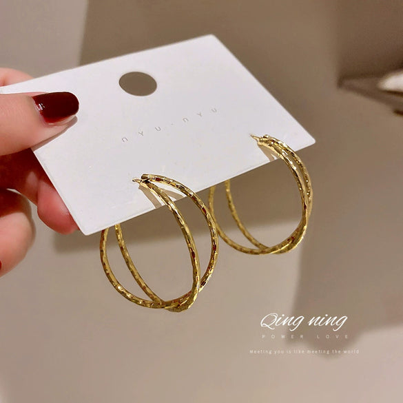 Wholesale Women's Alloy Geometric Round Cross Earrings With Electroplating Retro Temperament And Light Luxury Design