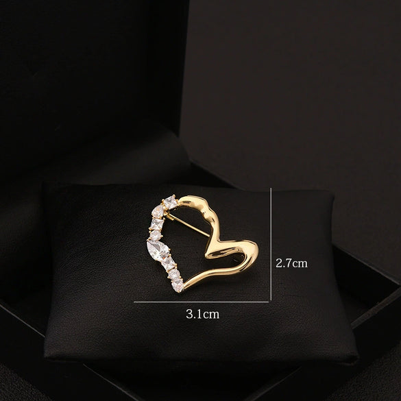 Wholesale Women's Alloy Heart Shape Crystal Antiexposure Brooch With Electroplating Treatment For Clothes Neckline Highend And Niche Jewelry