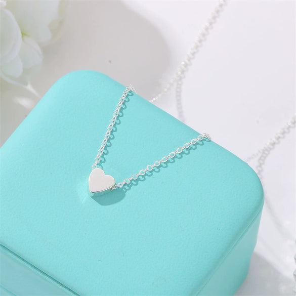 Wholesale Women's Alloy Heart Shape Pendant O Chain Necklace With Electroplating Treatment Korean Fashion Simple Love Style