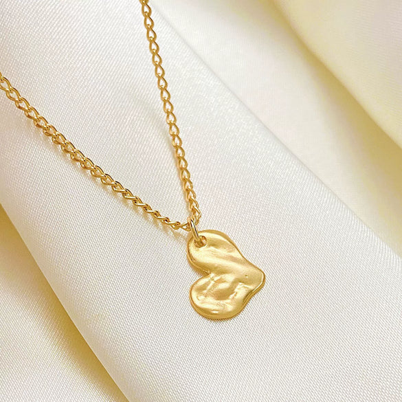 Wholesale Women's Alloy Heart Shape Pendant O Chain Necklace With Electroplating Treatment Korean Fashion Simple Love Style