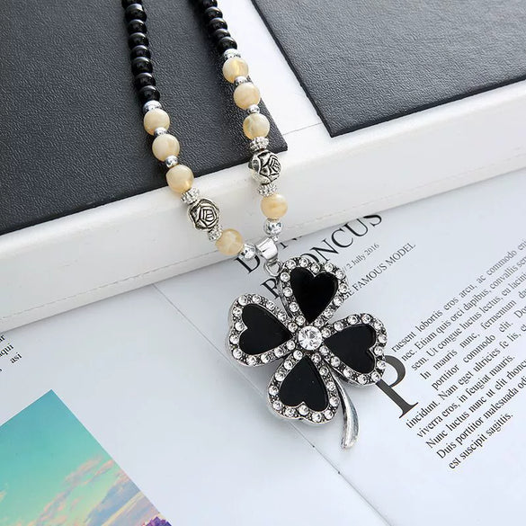 Wholesale Women's Alloy Necklace With Goldplated Artificial Gemstones And Semiprecious Stones Drop Shape Pendant For Autumn And Winter Electroplated Design