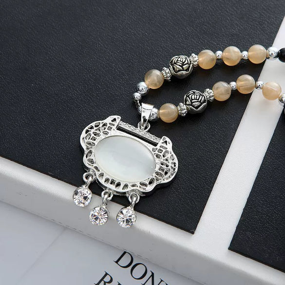 Wholesale Women's Alloy Necklace With Goldplated Artificial Gemstones And Semiprecious Stones Drop Shape Pendant For Autumn And Winter Electroplated Design