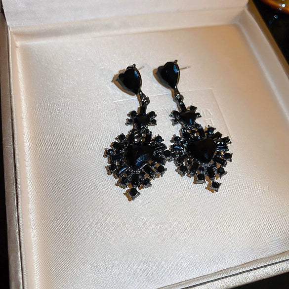 Wholesale Women's Alloy Silver Needle Geometric Earrings Set With Black Crystal High End Luxury Style